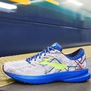 Brooks / Launch 6 / Boston Marathon 🏃🏻‍♀️